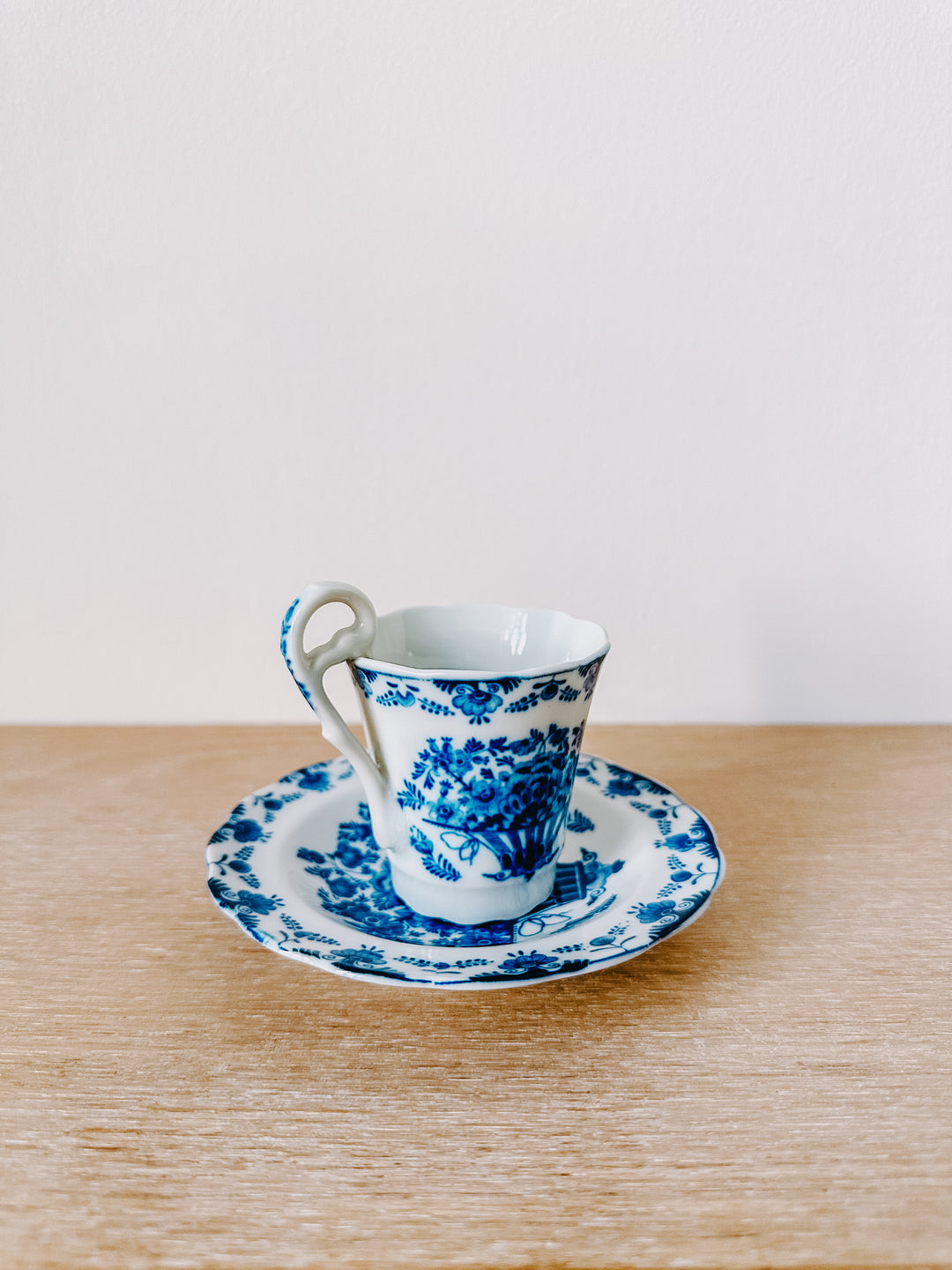 Curated Delft Collection – Cuts of Tea