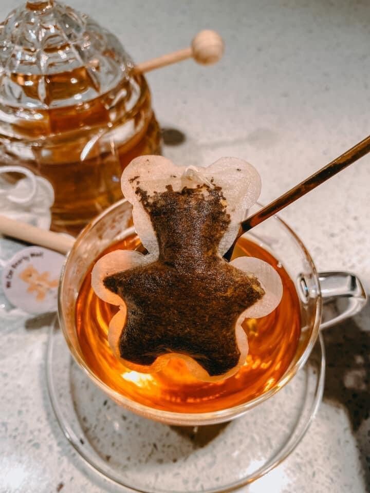 Baby Shower Teddy Bear Tea Bag w/HoneyComb Stick