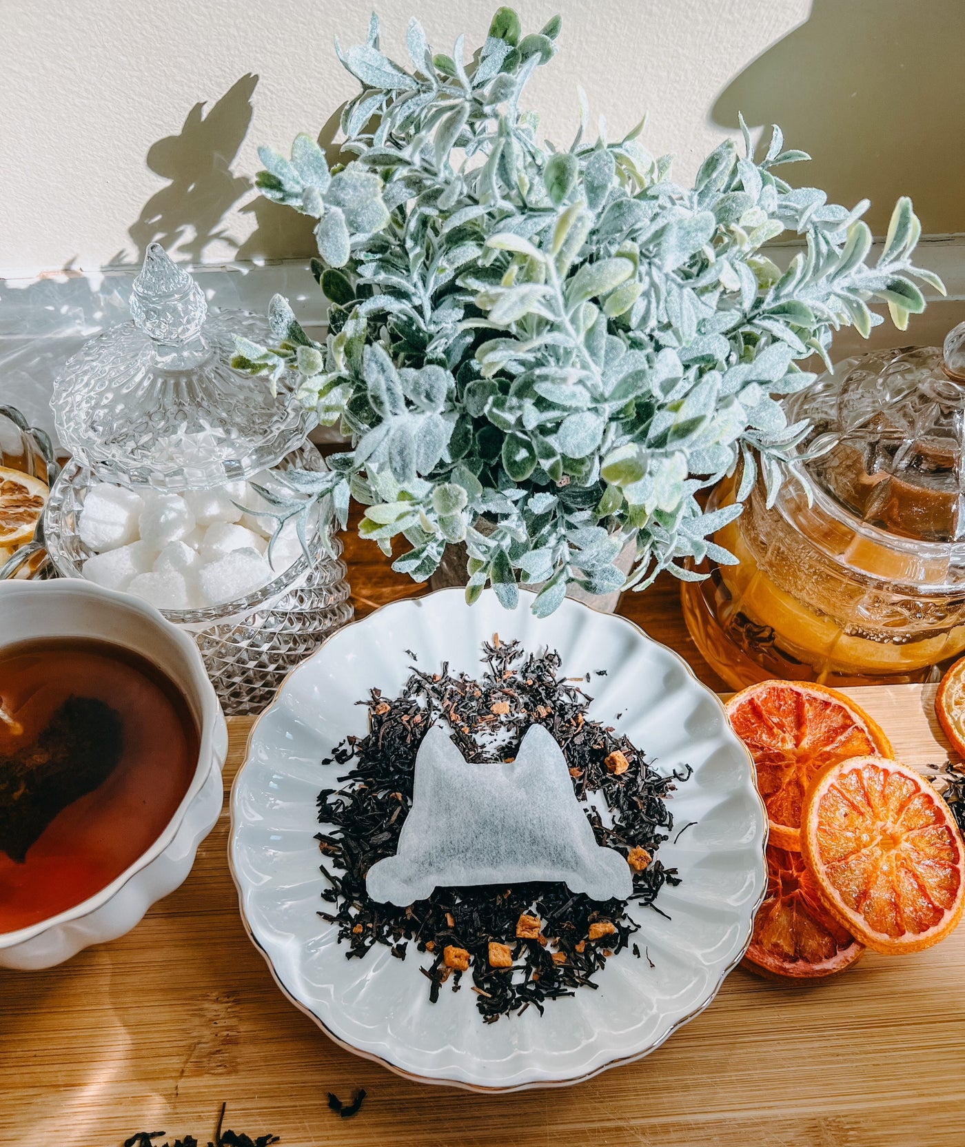 Cat Peeking Over Shaped Tea Bags