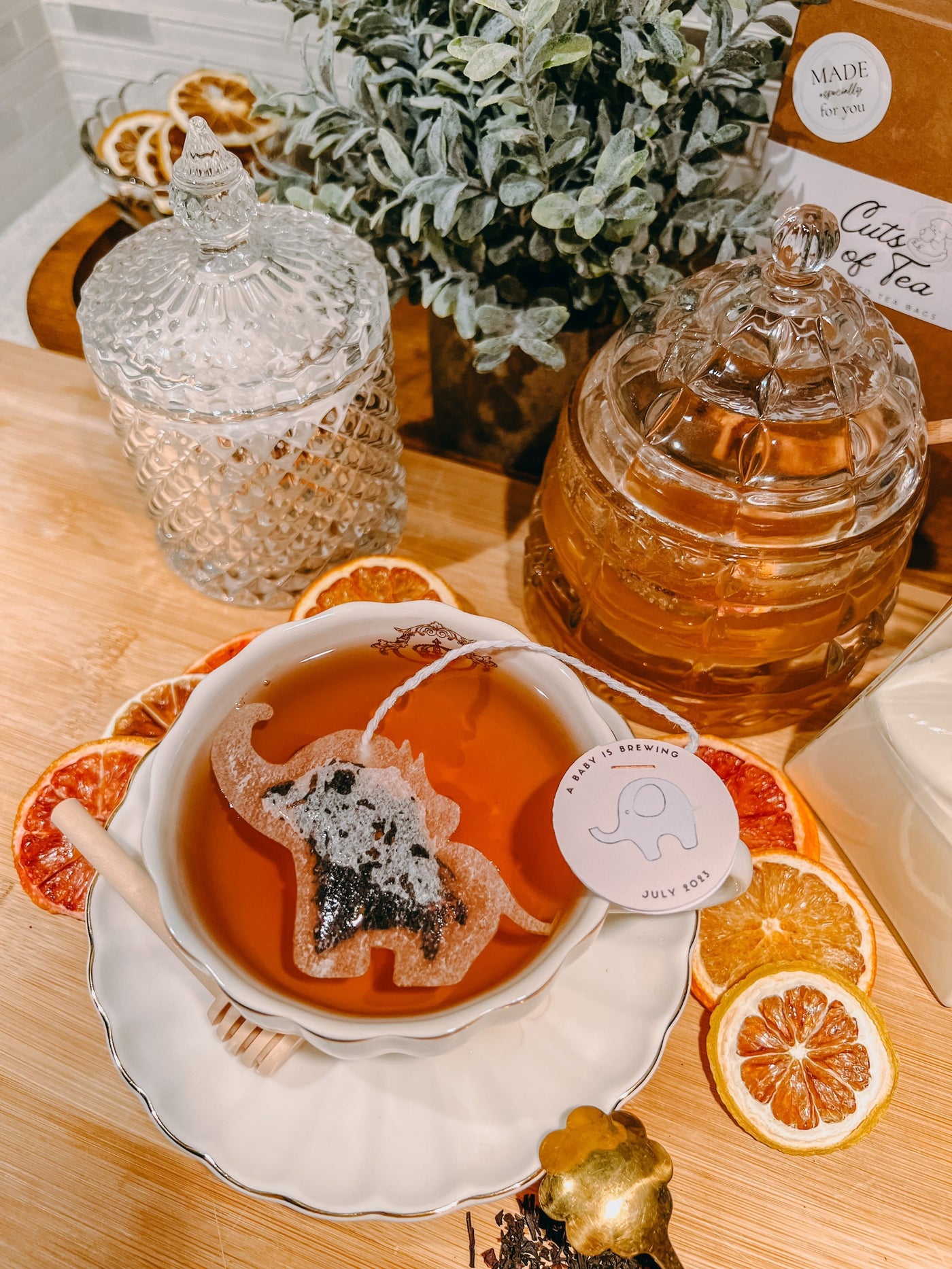 Baby Shower Elephant Tea Bag w/HoneyComb Stick